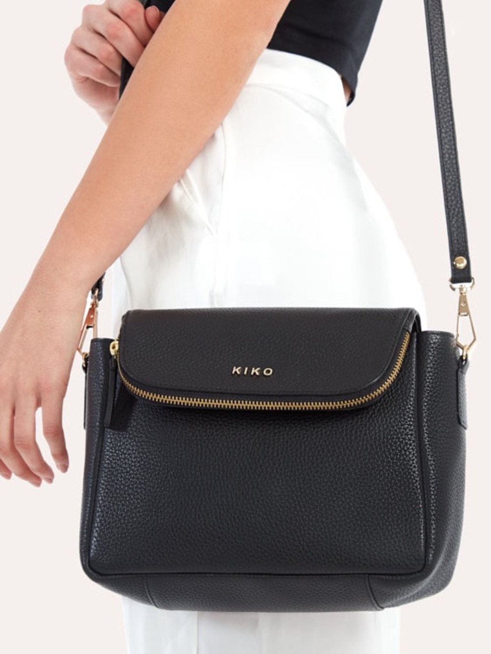NWOT Handcrafted Kiko Fold Over Crossbody Pebbled Leather Gold Hardware Medium